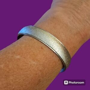 VTG ANSON Silvertone Stardust Bangle Bracelet
